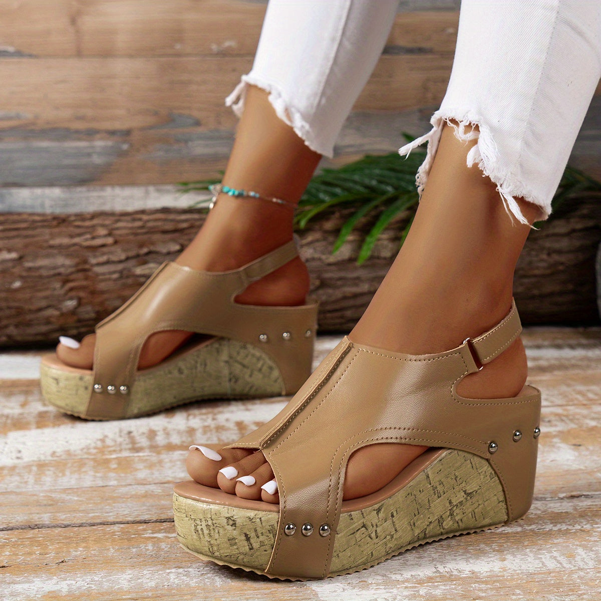 Womens Retro Charm Platform Sandals - Stylish Peep Toe, Chic Side Cut Outs, Adjustable Slingback - Ultra-Comfortable Wedge Heels for Trendy Summer Style