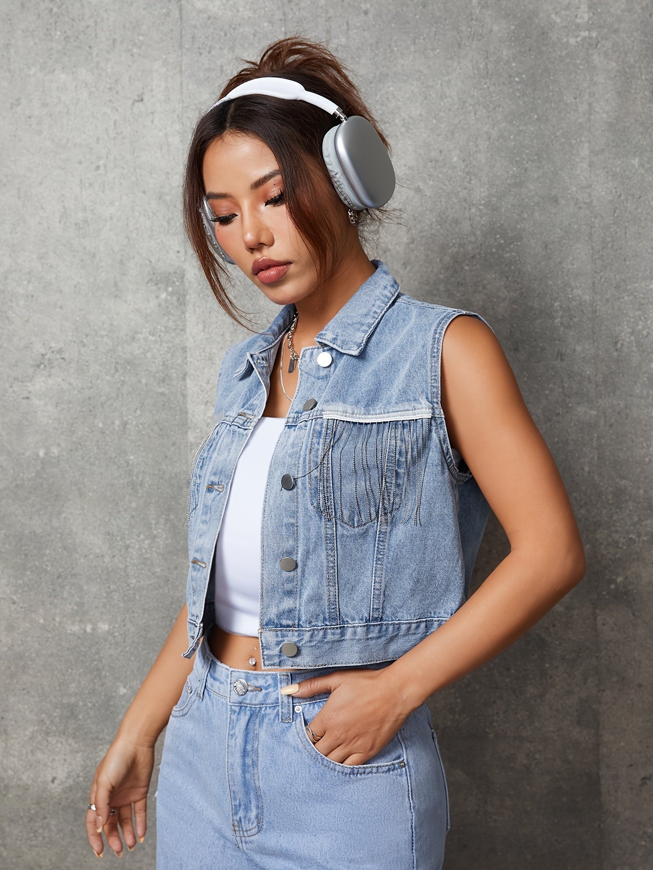 Fringe Decor Sleeveless Lapel Denim Vest, Single-breasted Light Washed Blue Denim Jacket Top, Women's Denim Jeans & Clothing