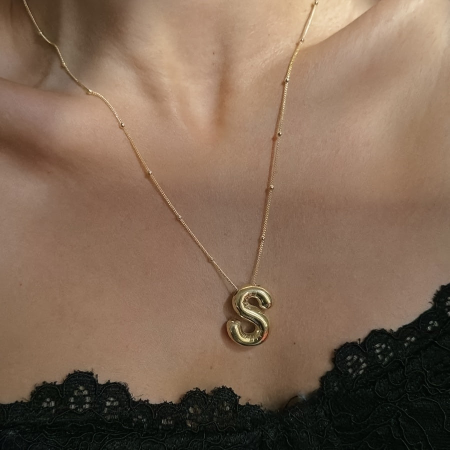 Chic Bubble Letter Necklace - Customizable Initial Pendant with 18K Gold Plated Glam - Delicate & Puffy Alphabet Jewelry for Women & Girls - Perfect Personalized Gift