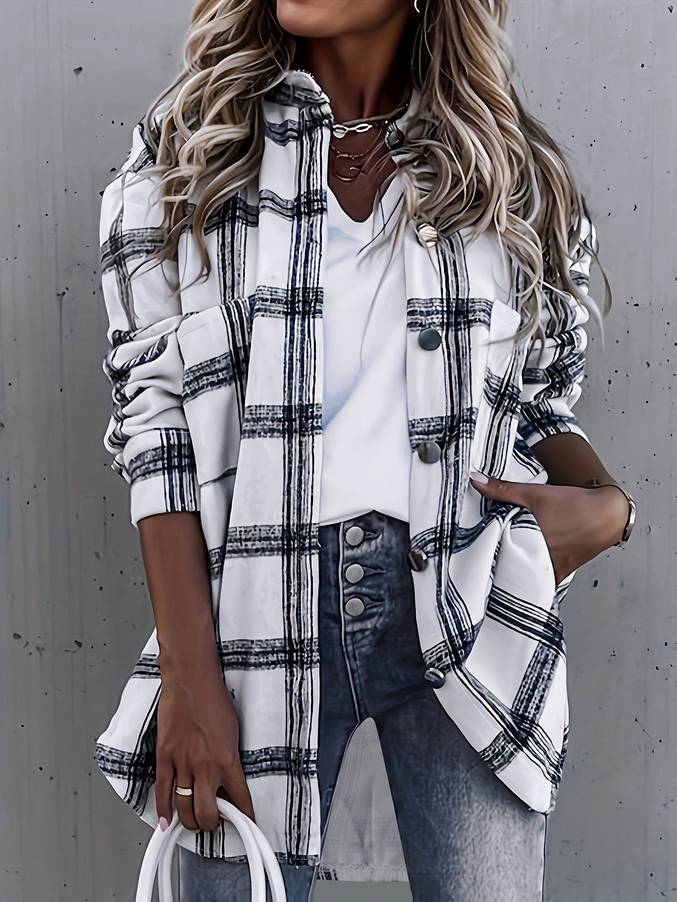 Plaid Shacket Jacket - Relaxed Fit Casual Outerwear with Classic Button Front Closure, Long Sleeves for Added Warmth, Versatile for Daily Wear - Designed Exclusively for Womens Clothing