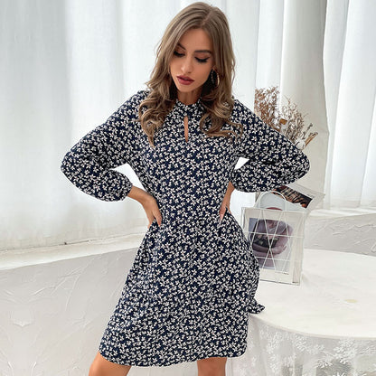 LOVECCR  Hot autumn new women's clothing round neck buttons retro floral long-sleeved dress wholesale