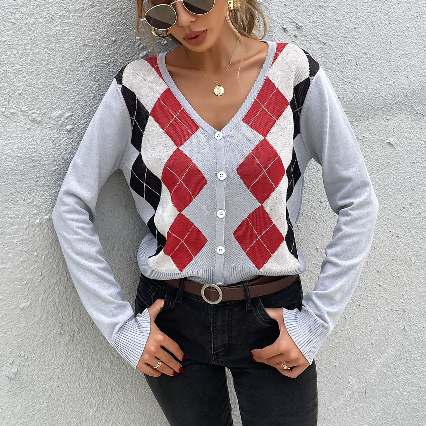 LOVECCR popular autumn new New 2025 college rhombus v-neck sweater slim-fitting knitted cardigan women's long-sleeved top