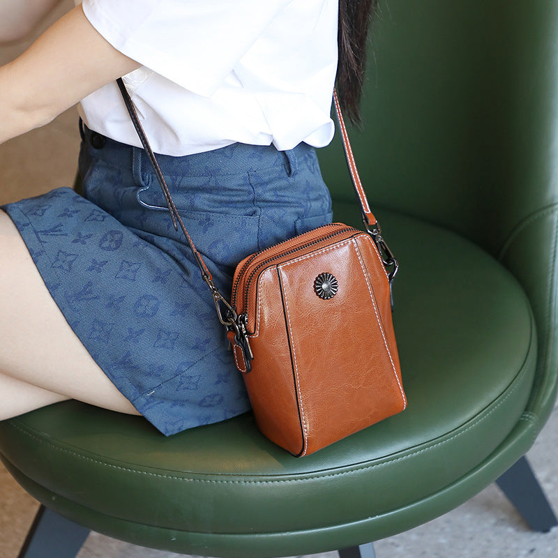 LOVECCR 2025 Mobile phone bag women's messenger bag mini small bag popular new leather women's bag  women's mobile phone bag