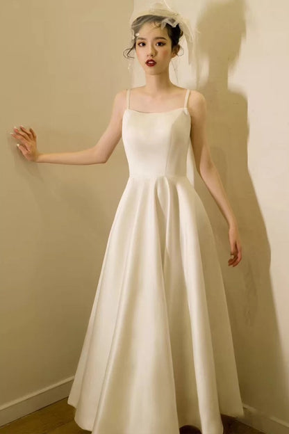 LOVECCR Sexy Strap Light Wedding Dress Bride  Simplicity Graceful Satin Wedding Veil Mori Style Registration Dinner Suit