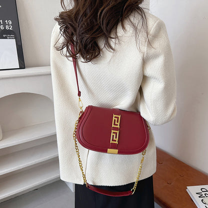 loveccr New Underarm Saddle Bag Women's Fashion All-Match Chain Bag Special Interest Light Luxury Commuter Shoulder Messenger Bag