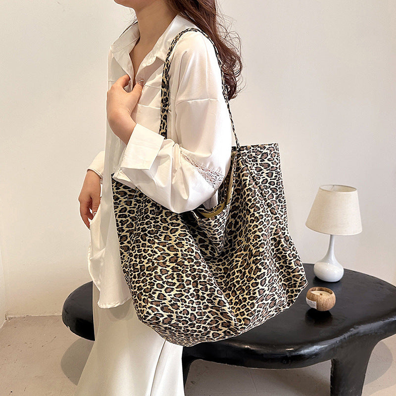 loveccr Foreign Trade Popular Style Leopard Print Canvas Bag Commuter Idle Style Fashion Handbag European and American Large Capacity Shoulder Bag for Women