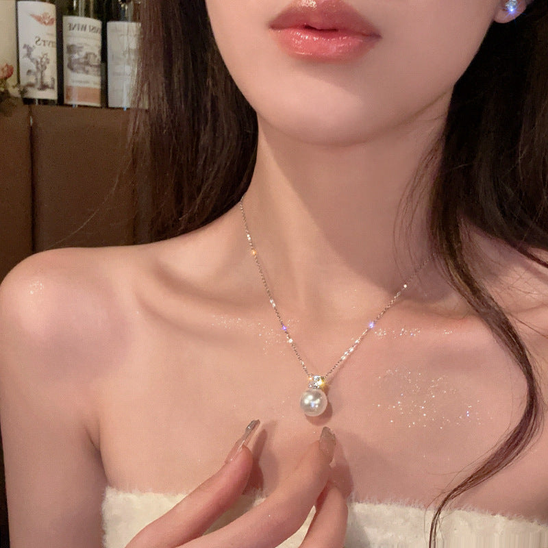 LOVECCR Light Luxury Minority All-Matching Graceful Pearl Necklace Super Fairy Sweet Fresh Loving Heart Zircon Titanium Steel Clavicle Chain Neck Chain