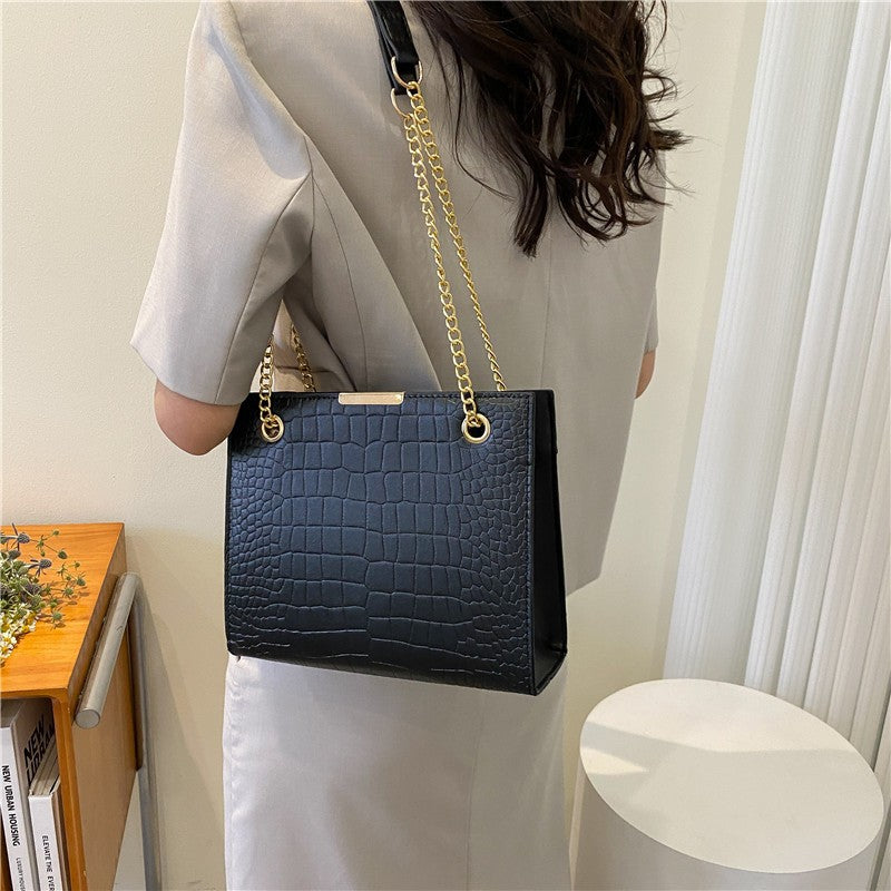 loveccr Cross-Border Women's Bag  New Fashion Shoulder Bag Stone Pattern Chain Messenger Bag Texture Versatile Small Square Bag