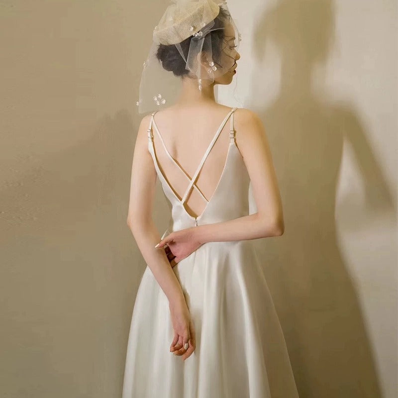 LOVECCR Sexy Strap Light Wedding Dress Bride  Simplicity Graceful Satin Wedding Veil Mori Style Registration Dinner Suit