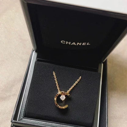 LOVECCR Classic Style Feng Shui Bingyue Necklace Female Plated 18K Diamond Grid High Version CNC Pendant Clavicle Chain Factory Direct Sales Live Broadcast