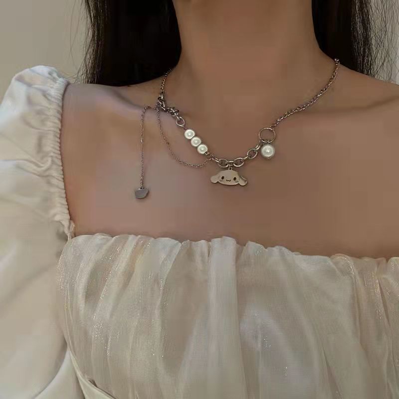 YH Sweet Cool Ins Clow Pearl Beige Necklace Female Student Stitching Reflective Personality Clavicle Chain Fashion All-Match Necklace