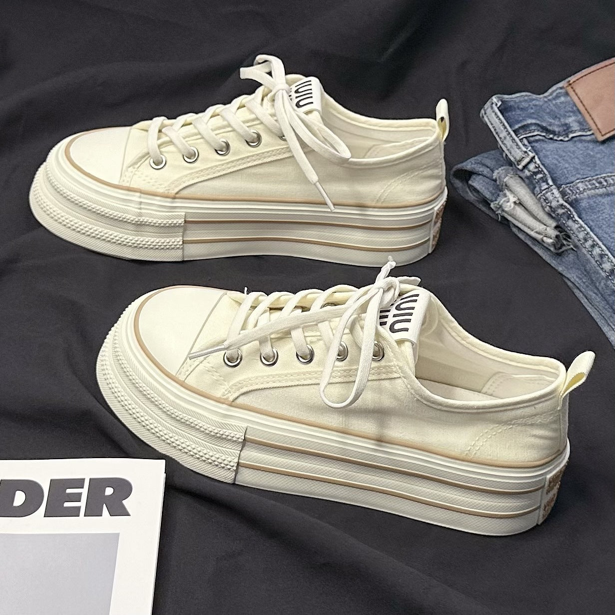 loveccr In Stock Spring and Summer  New Student Leisure All-Match Low Top Thick Bottom Height Increasing Canvas Shoes Female H1323