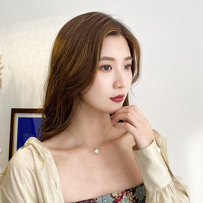 Clover Necklace for Women  Korean Style Elegant Simple and Fashionable Summer Wild Clavicle Chain Accessories Girlfriends Jewelry