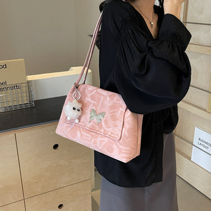 LOVECCR 2025 Korean version niche design underarm bag women's popular new fashionable versatile mailman bag high-end commuter stray bag