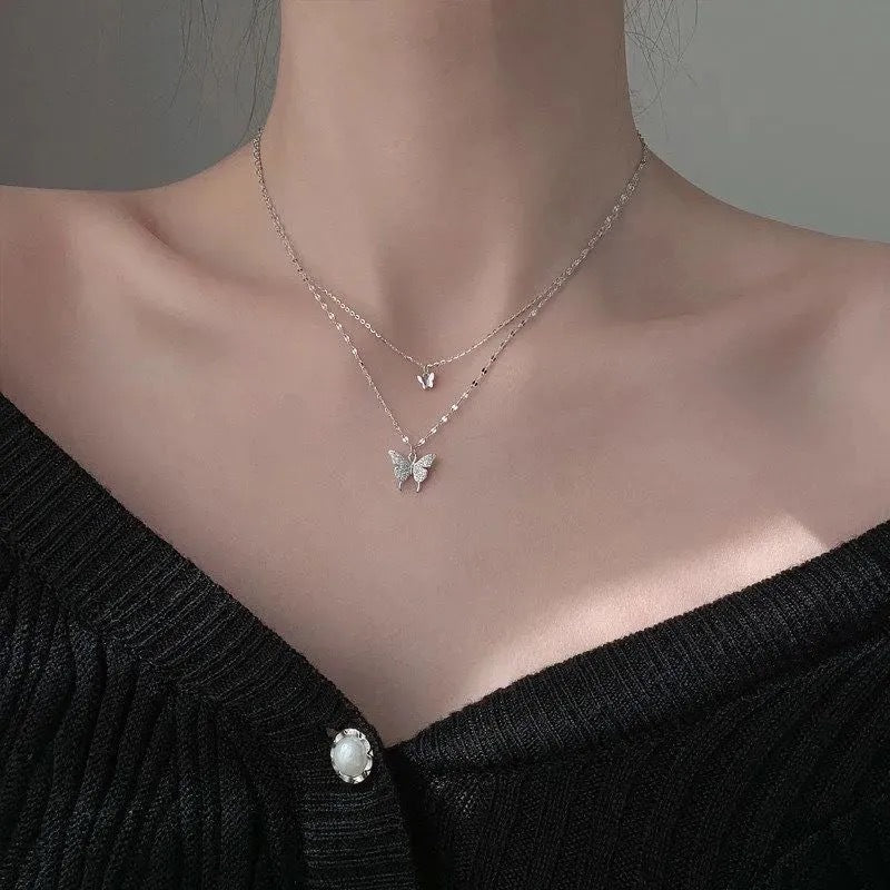 Alloy Double-Layer Butterfly Necklace for Women Ins Light Luxury Clavicle Chain Niche Design Necklace  Wind Direction Pendant