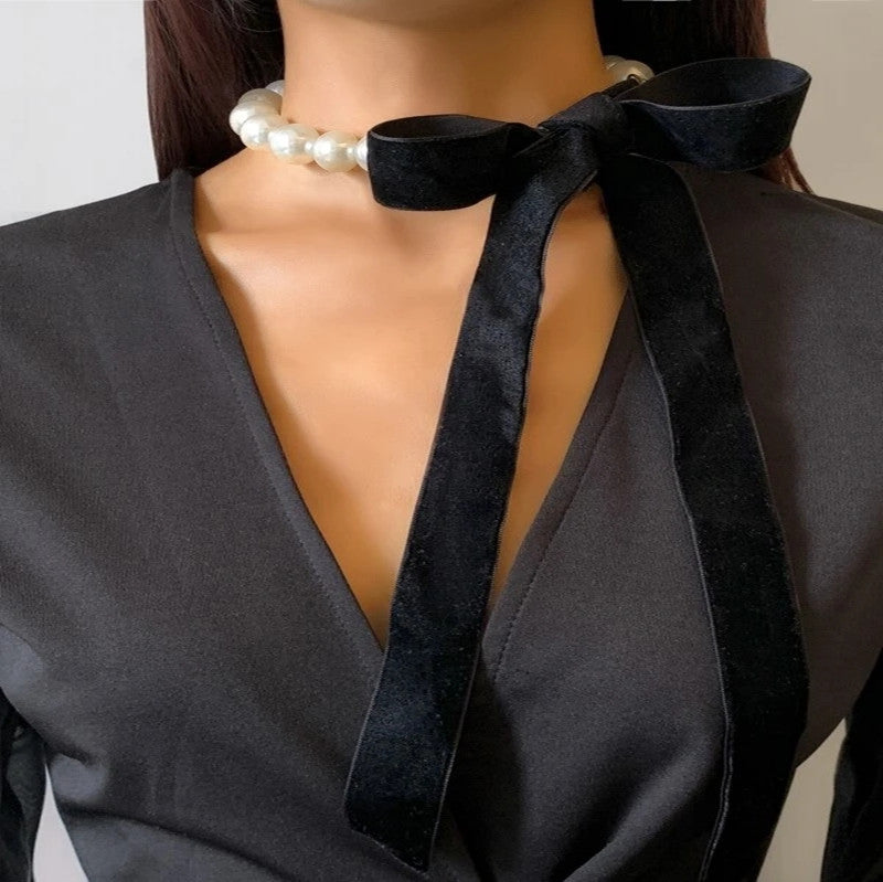 Cross-Border Popular Ornament Imitation Pearl Black Ribbon Bends and Hitches Necklace Clavicle Chain HOTan and NEWn Fashion Pearl Necklace