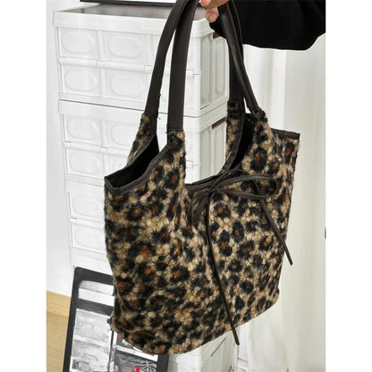 eybag  -  New Niche Design Leopard Print Handbag Women's Korean Retro Plush Shoulder Crossbody Bag Commuting Tote Bags