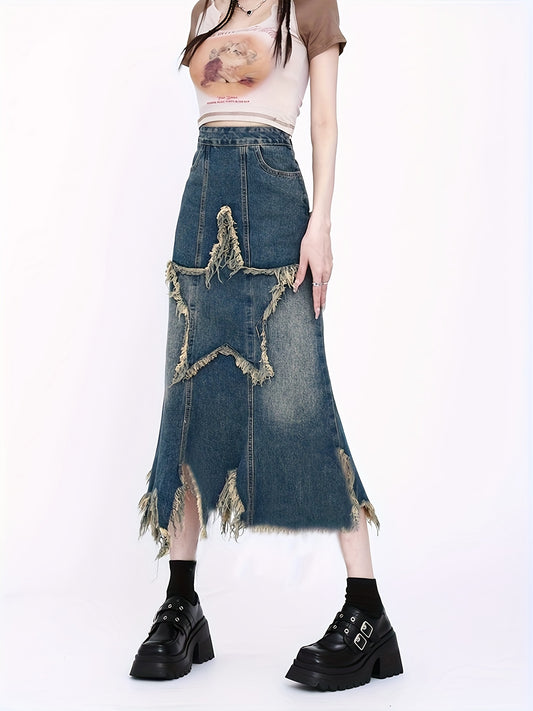 Chic Vintage Star Patchwork Denim Skirt - Frayed Hem, Casual Style, Mid-Length, Non-Stretch, Distressed Denim Beauty