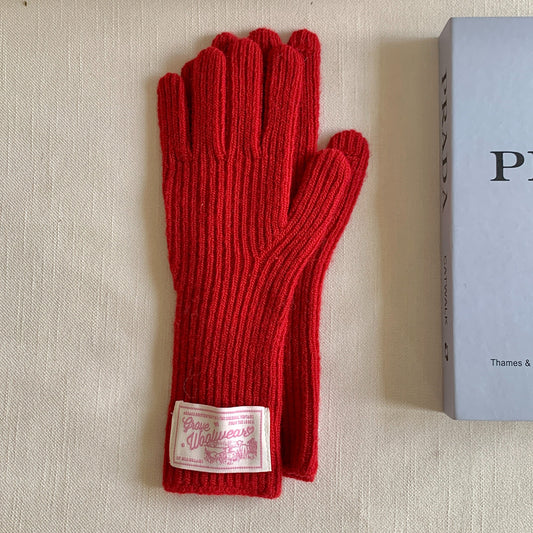 Elegant Solid Color Knit Gloves for Women - Warm, Touchscreen-Compatible with Label Detail, Perfect for Autumn & Winter