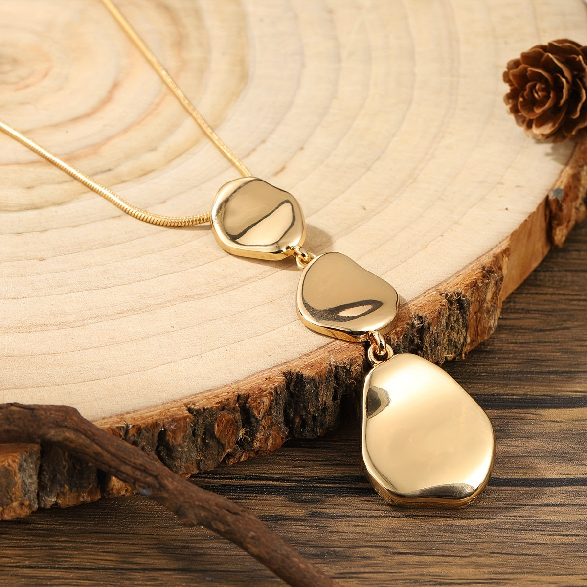 Timeless Handcrafted Bohemian Pendant Necklace - A Stylish & Durable Statement Piece for Men and Women - Ethereal Vintage Charm, Adjustable Length Choker