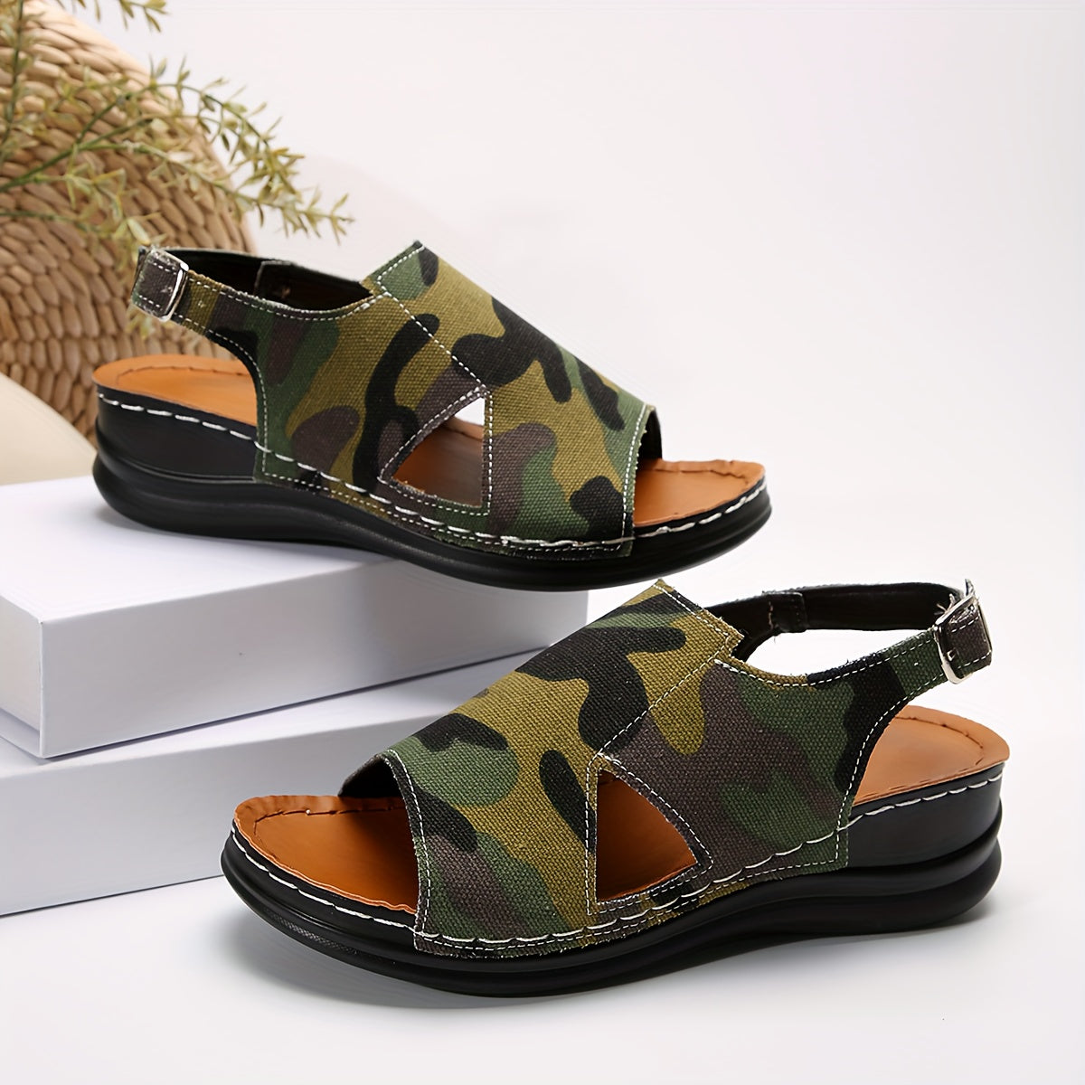 Camo Fabric Open Toe Flats with Buckle Closure, Cushioned Polyurethane Insole and Rubber Sole - Comfortable Breathable Outdoor Sandals from Taizhou