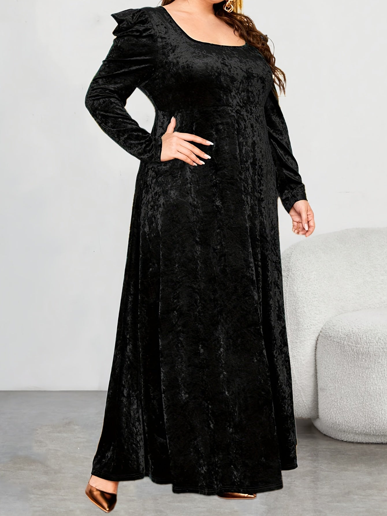 Plus Size Velvet Maxi Dress - Elegant Crew Neck Puff Sleeve Dress for Women, Cinched Waist, Comfortable Plus Size Clothing for Curvy Figures